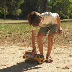 Circuits, véhicules et robotique pour enfants - BTE/ RC 2.4G 7CH - CAMION BTP TOUPIE 30 CM - Livraison rapide Tunisie